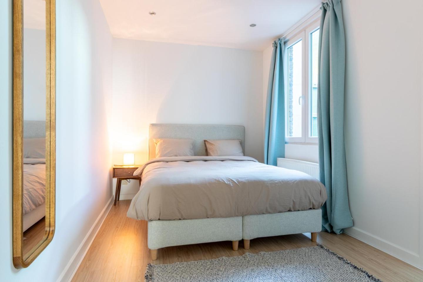 Bright, Spacious Apartments & Perfectly Located In The Heart Of גנט מראה חיצוני תמונה